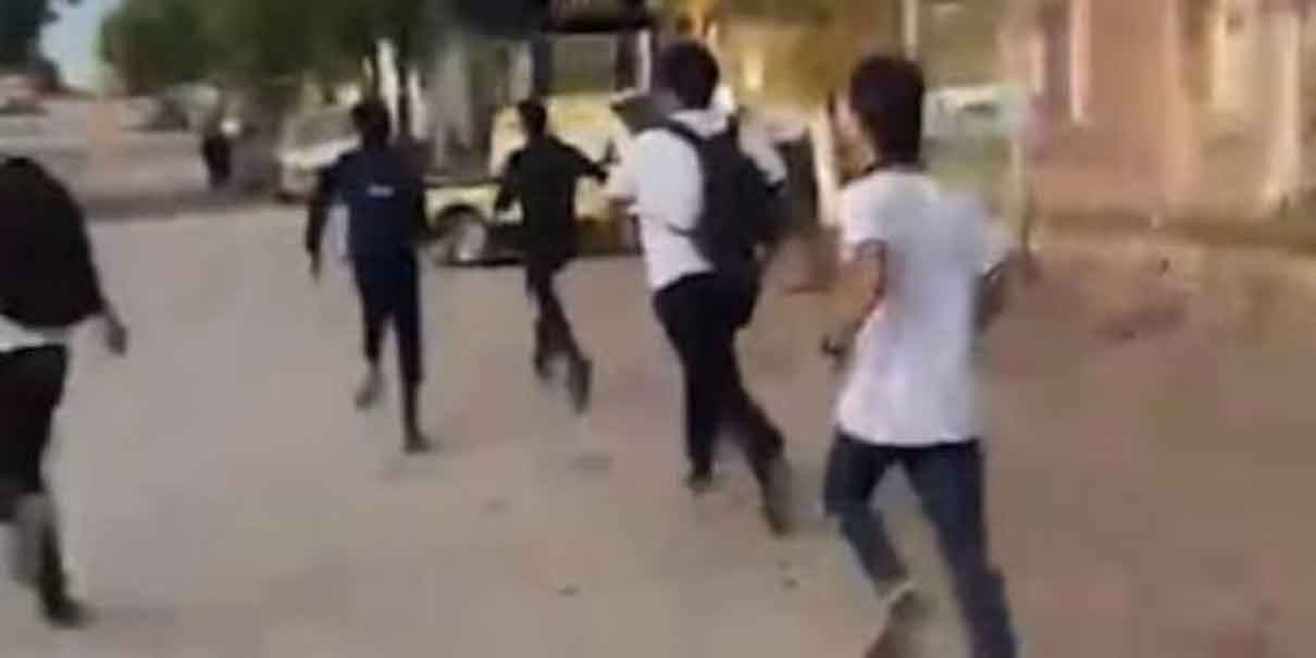 VIDEO. Estudiantes de preparatoria huyen de balacera en Culiacán