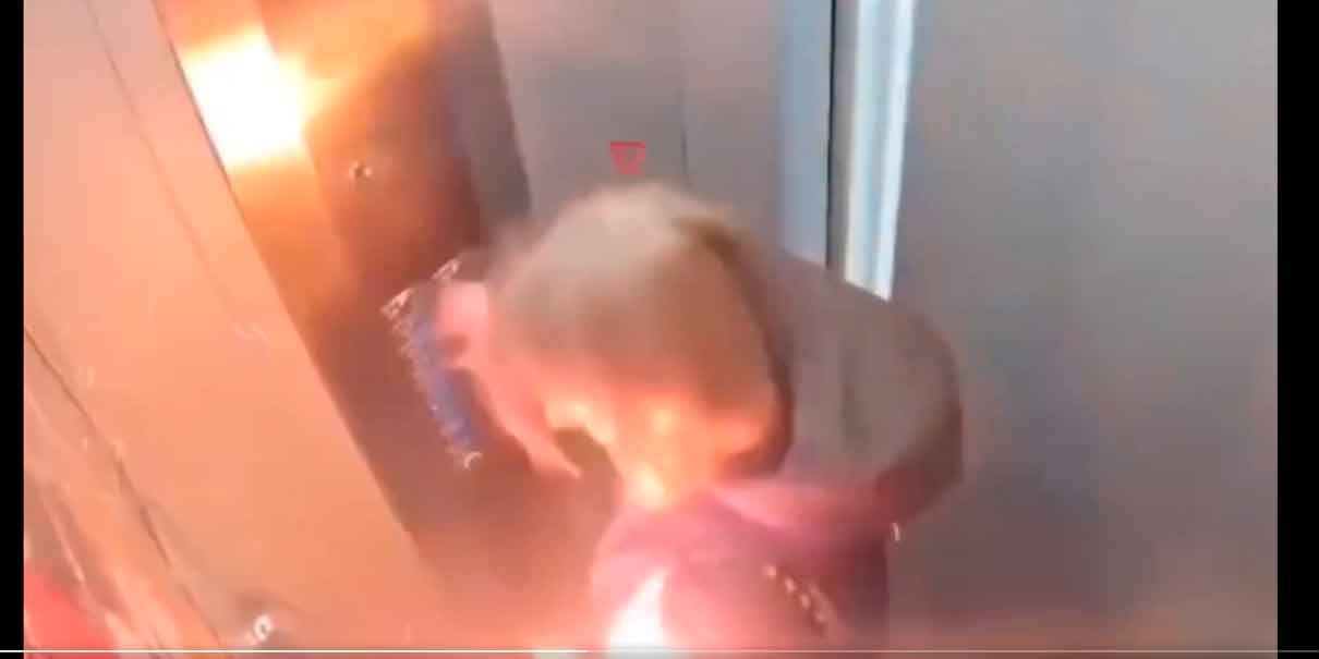 VIDEO. Explota ´Power Bank y mujer queda atrapada en elevador en medio del fuego en Rusia 