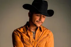 Nodal al borde del Colapso: Pepe Aguilar lo presiona para que deje a su padre, tensión con Cazzu  y pleito con Universal