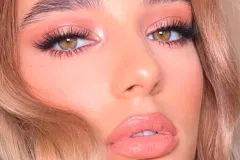 Adiós al maquillaje mate: el sunburnt makeup será el look estrella del verano 2026
