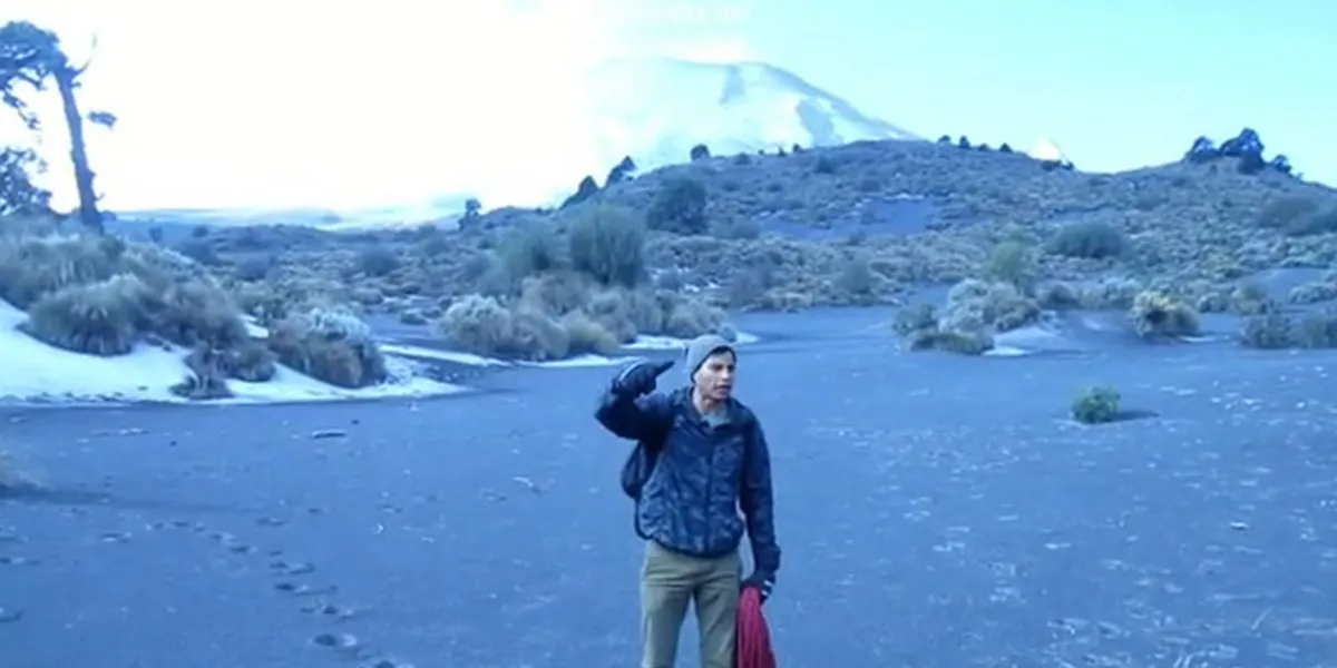 Hombre Volcán sube hasta el cráter del Popocatépetl y graba las emisiones volcánicas. VIDEO