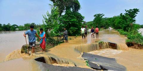 60 muertes dejan inundaciones en India y Bangladesh