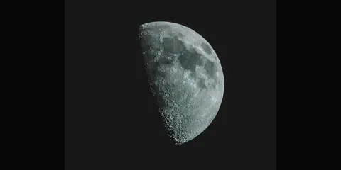 Asteroide 2024 YR4 amenaza con estrellarse con la luna 