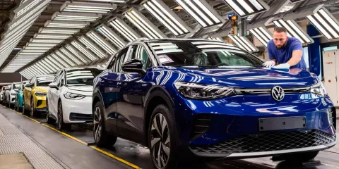 VW desea invertir 10 mil mdd en EU 