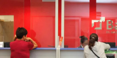 La banca refuerza medidas contra el crimen financiero; pedirán identificación