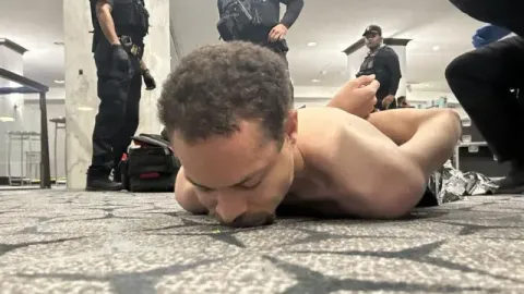 Identifican a Cole Tomas Allen como el presunto responsable del tiroteo en la cena de corresponsales