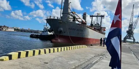 Díaz-Canel defiende derecho de Cuba a protegerse ante amenazas de Estados Unidos