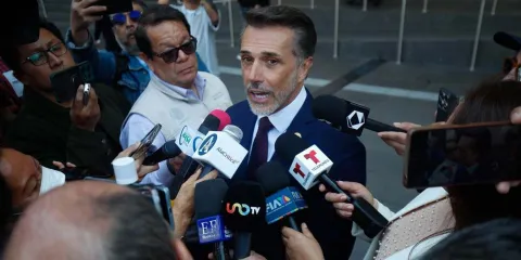 Sergio Mayer deja Morena y formaliza su renuncia definitiva a la militancia