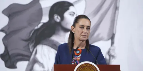 Sheinbaum descarta “vigilancia a cada funcionario” en Operativo Enjambre