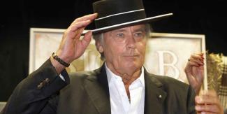 Francia se prepara para despedir a Alain Delon, su inolvidable galán