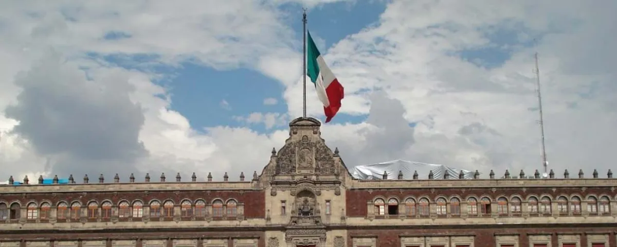 México supera el promedio de confianza en gobiernos de la OCDE
